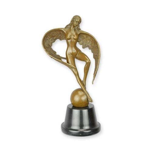 Noaptea inaripata-statueta din bronz