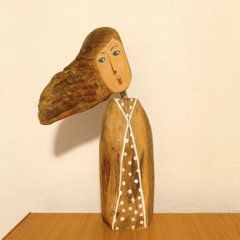 Statueta din lemn reciclat