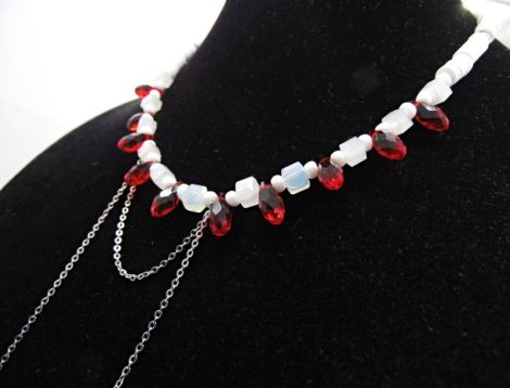 Colier handmade estival alb-rou cod1452