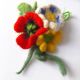 Bro buchet cu 3 flori-handmade din ln mpslit