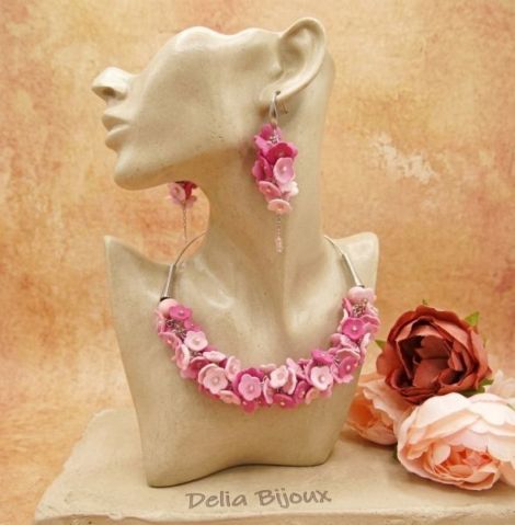 Set Bijuterii Pink Blossom Colier la baza gtului