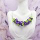 Colier handmade statement cu flori mov si verzi - 
