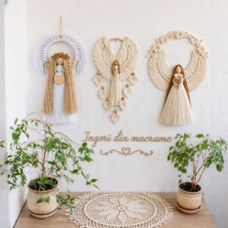 Ingeri Decorativi din macrame