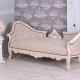 Sofa rococo din lemn masiv alb cu tapiterie crem  