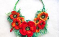 Colier statement cu maci din ln mplsit
