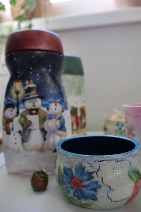 Sticla decorativa cu oameni de zapada