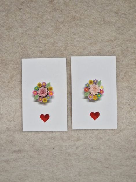Brose florale realizate manual
