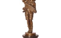 Vagabond-statueta din bronz cu un soclu marmura