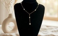 Lantisor finut auriu si elegant pentru ocazii