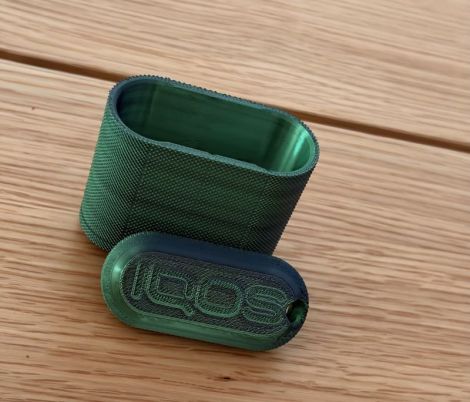 Scrumier portabil pentru rezerve IQOS folosite 