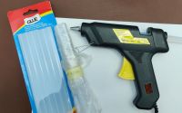 pistol de lipit cu rezerve batoane silicon