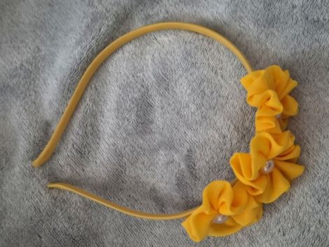 Cordeluta cu flori galbene