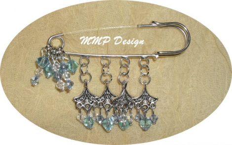 Brosa "Light Blue Sky"