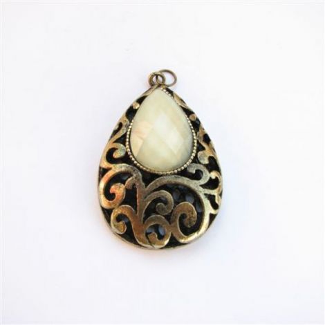 Pandantiv culoare alama cabochon sidefat 33x51mm