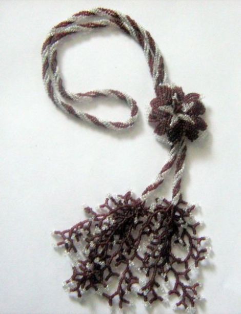 Colier cu floare
