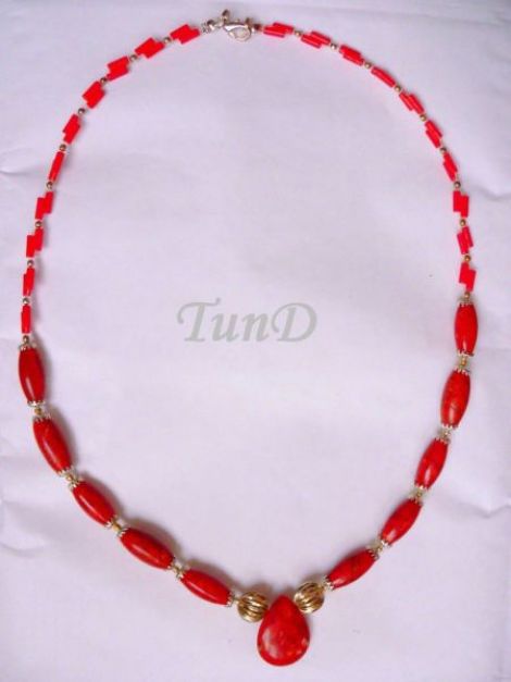 Colier coral
