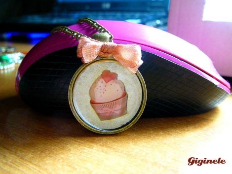 Cupcakes - Valentines Vintage