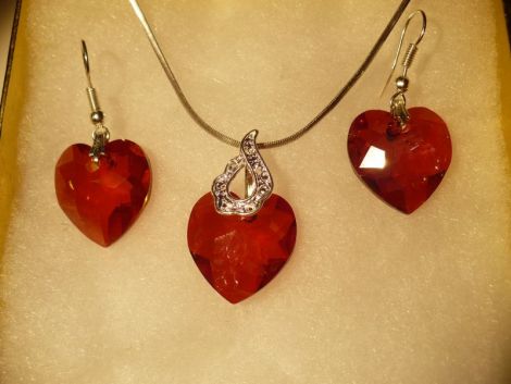 Sw-0013 Set inimi Swarovski rosu 18 mm
