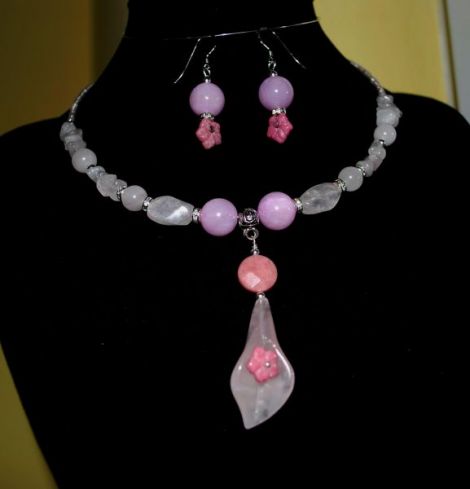 S-0008 Quartz roz rhodonit jad si cale