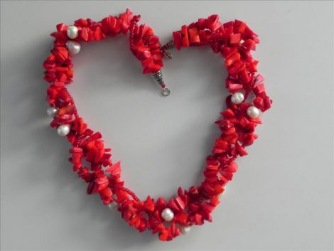 Love is in the air - colier pietre semipretioase