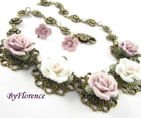 Porcelain roses F0544