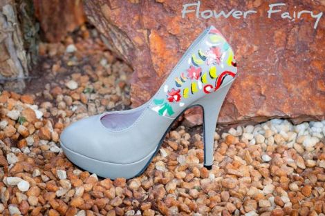 Pantofi pictati manual