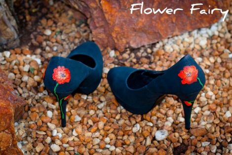 Pantofi pictati manual