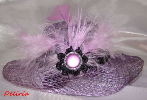 Pink fascinator