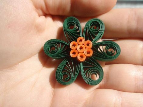 Magnet de frigider - floare quilling