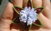 Magnet de frigider - floare verde si maro