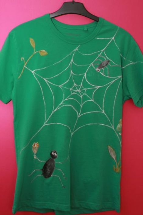 Spider in love
