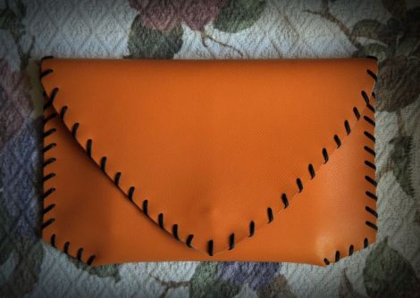 Retro purse