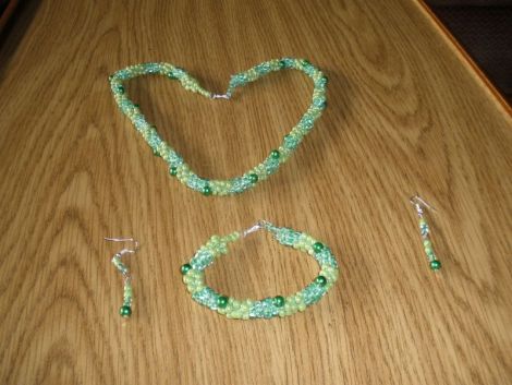 Set colier + bratara crosetate + cercei