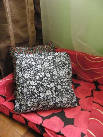 Perna Handmade Flower Story: Black&amp;White