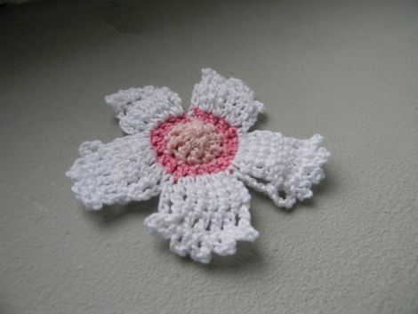 floare alba