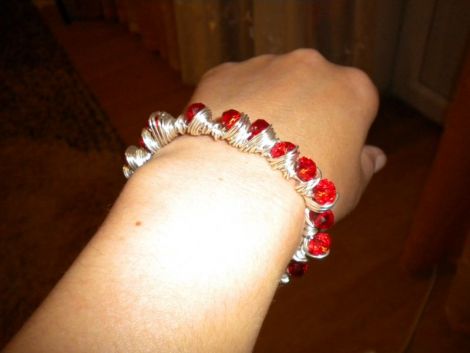 bratara red shine