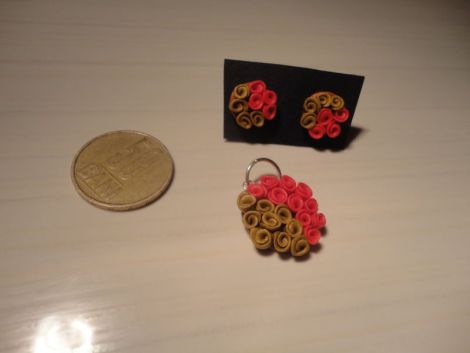 Set cercei+pandantiv trandafiri rosu-bronz