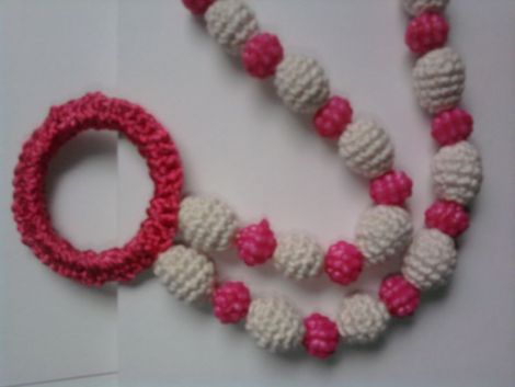 Colier White and Pink"