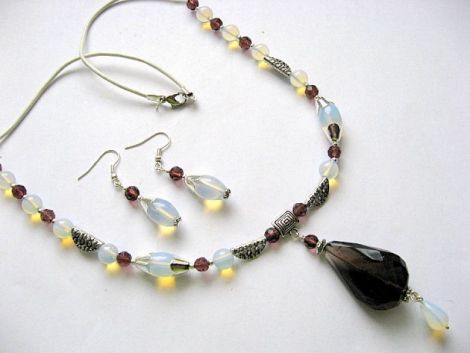 set piatra lunii si cuart fumuriu 