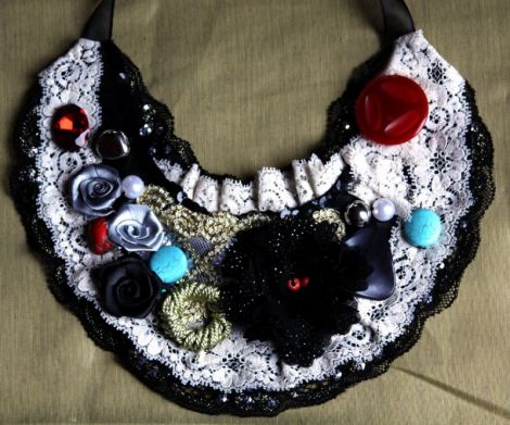 Colier floral vintage