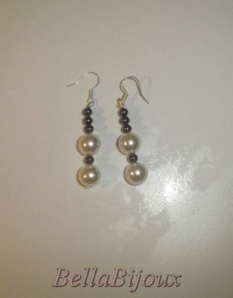 Perle accesorizate cu cristale swarovski
