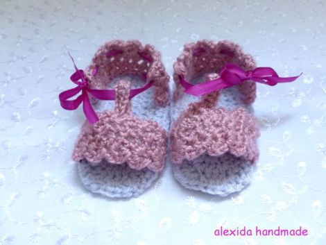 Sandale crosetate bebe