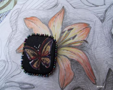 Brosa fluture de noapte - concurs